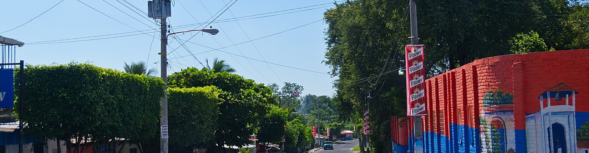 Luxury car and limousine rentals in San Luis Talpa, SV