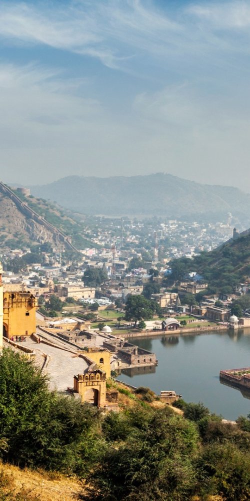 Luxury limo in Jaipur