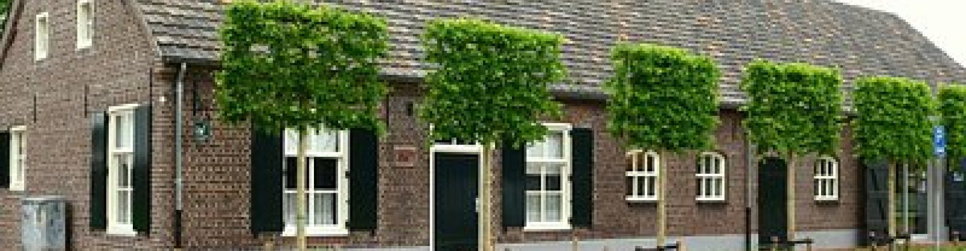 Luxury car journey near Steensel