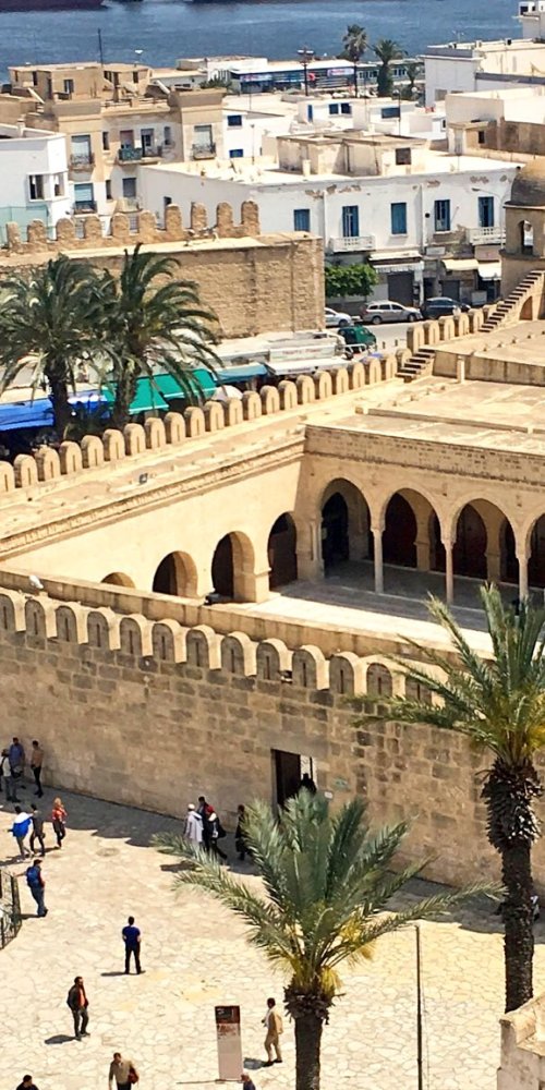 Luxury chauffeur car in Sousse